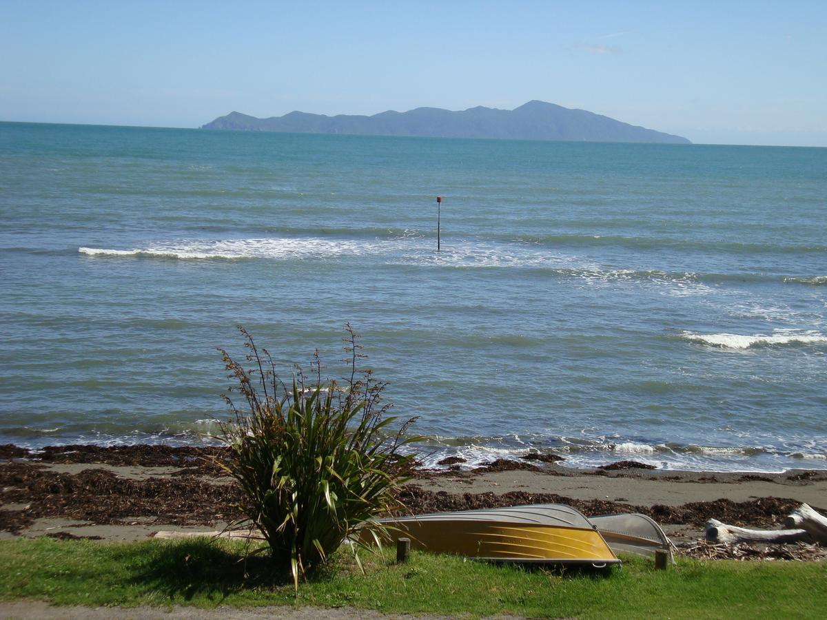 Kapiti Waves Bed & Breakfast Pukerua Bay Exteriér fotografie
